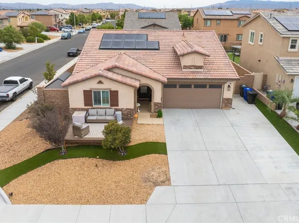 11981 Regent St, Victorville, CA 92392