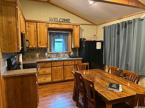4th image of 693 Brushy Creek Ranch Rd