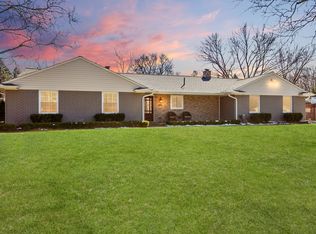 1052 Rock Spring Rd, Bloomfield Hills, MI 48304