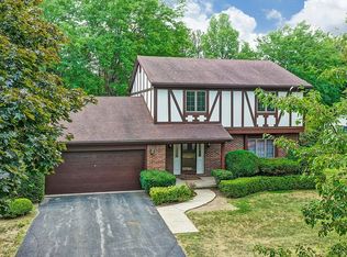 842 Heathermoor Ln, Perrysburg, OH 43551