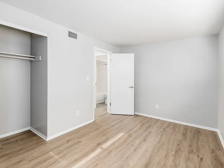 611 Riverview Dr #K — Photo 18