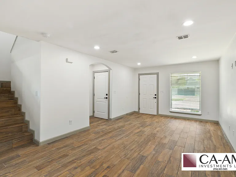 405 N G St #2 — Photo 8