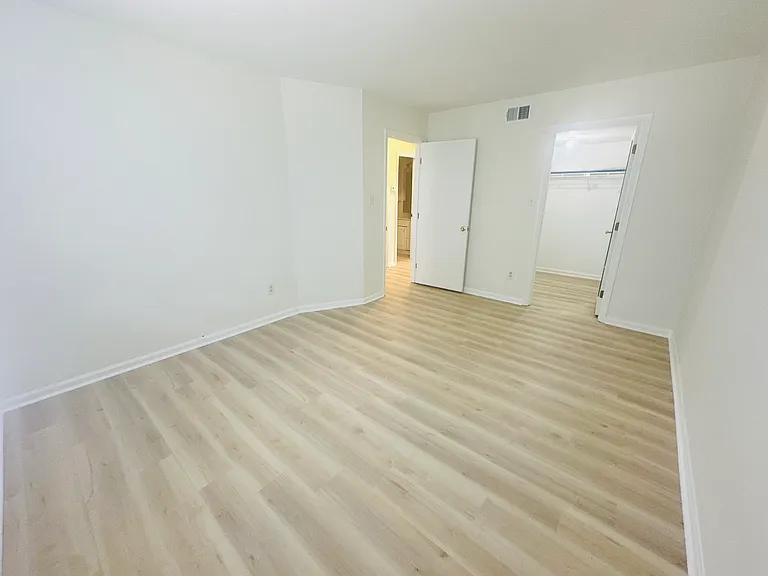615 W Ocean View Ave #A — Photo 13