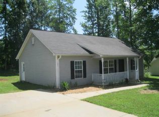 189 Old Timber Rd, Woodruff, SC 29388