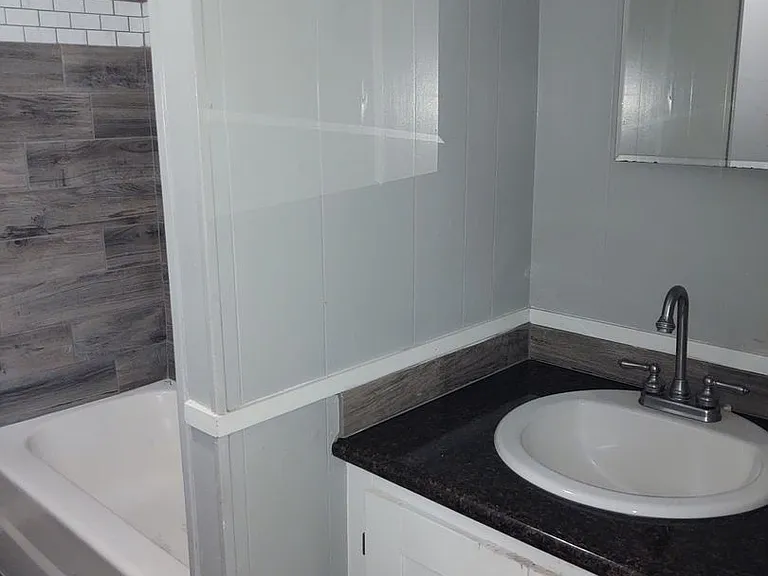 341 Jelks St — Photo 8