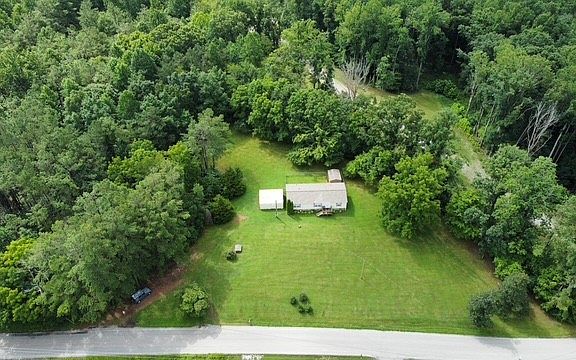 3rd image of 7398 Forrest Glenn Rd