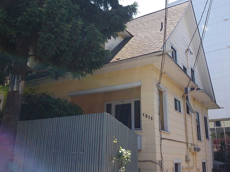Building Photo 3