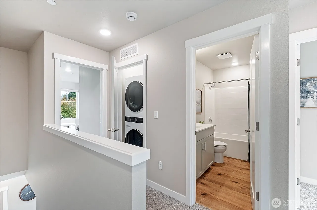 4 bed, 1646 sqft, $1,100 — Photo 4