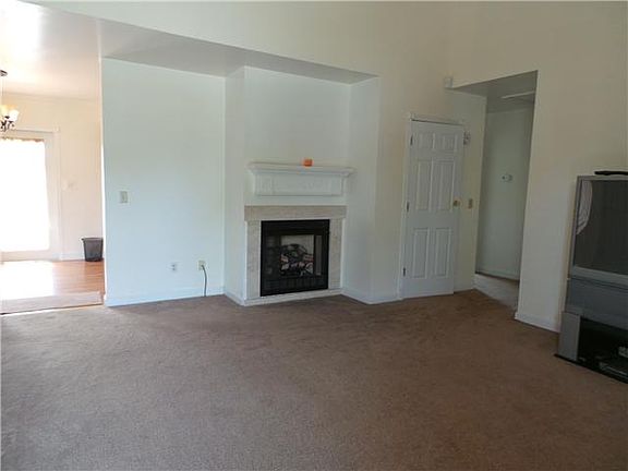 Gas fireplace in the living room