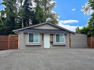 32565 George Ferguson Way, Abbotsford, BC V2T 4C8