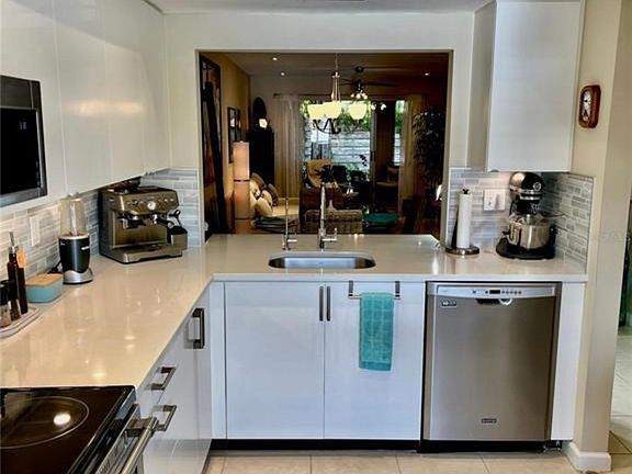 2nd image of 2656 Woodgate Ln