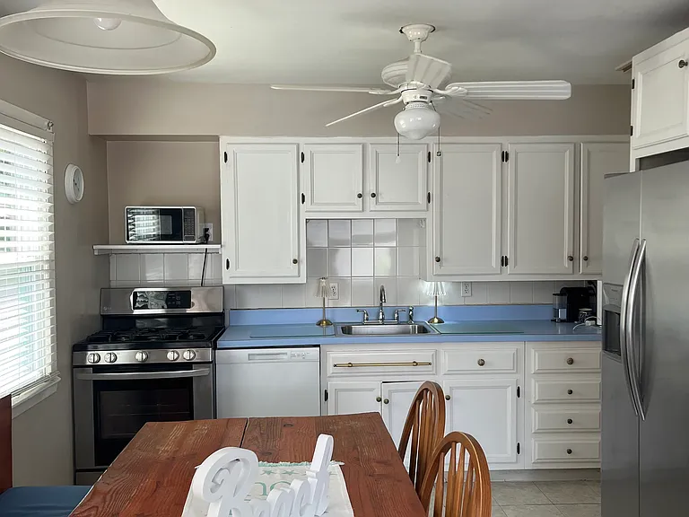 53 Sylvan Lake Blvd — Photo 2