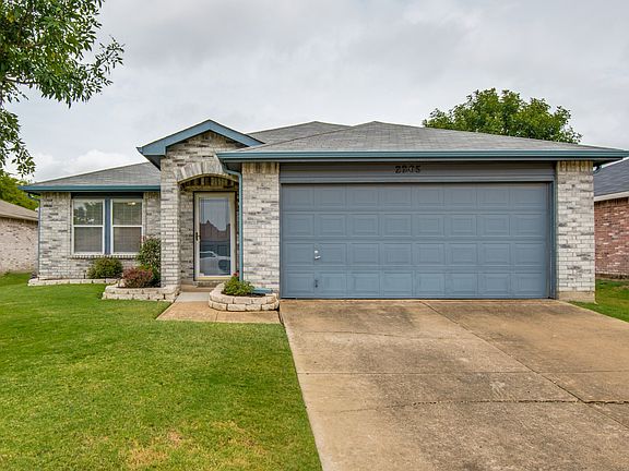 2205-red-oak-dr-little-elm-tx-High-Res-2.jpg