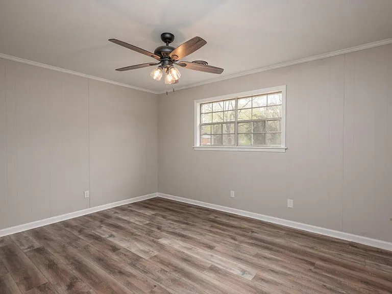 709 Ponderosa Dr — Photo 9