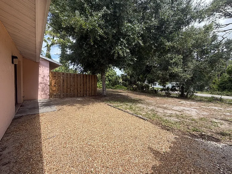 153 Old Englewood Rd — Photo 20