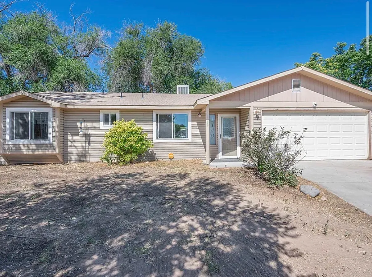 3 bed, 1132 sqft, $900 — Photo 4