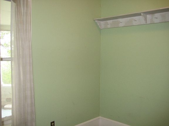 4th image of 424 Madison St #424