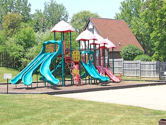 5th image of 3800 River Valley Dr #191-07