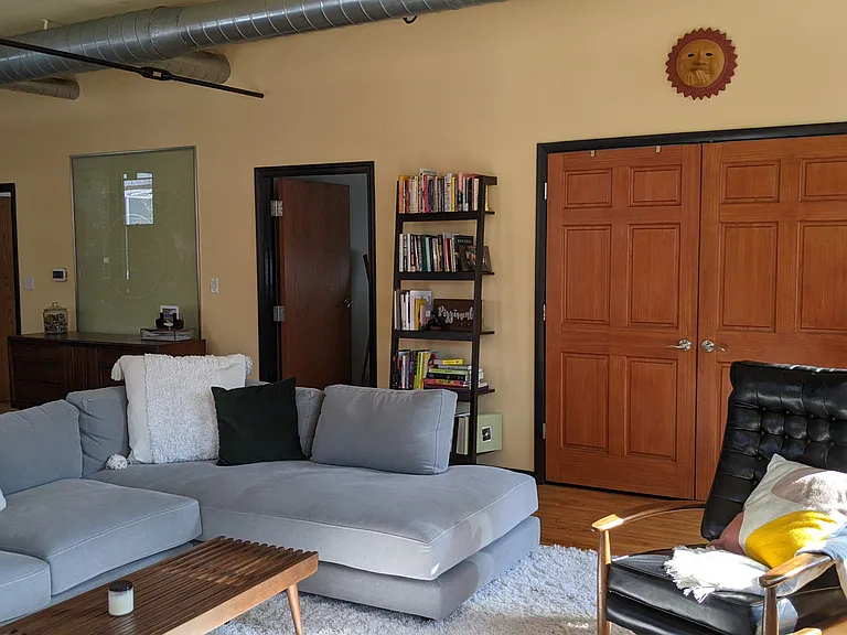1846 W Henderson St #1846 — Photo 15