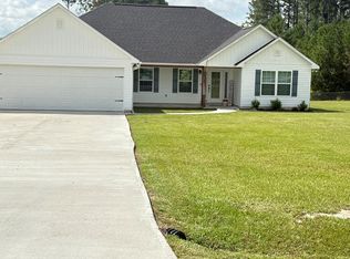 40 Pinedale Dr, Douglas, GA 31535