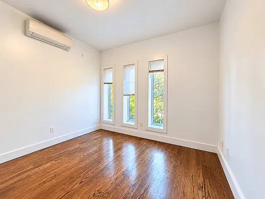 Bedroom, photo 3