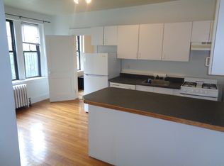 66 Queensberry St APT 220, Boston, MA 02215