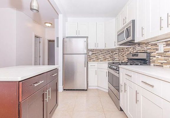 2nd image of 65 Clarkson Ave #4K