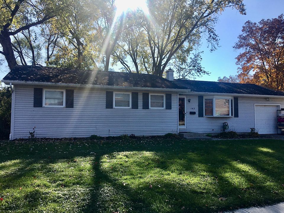 The house is in the process of being updated. New pictures will be posted soon.
