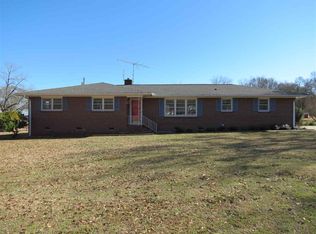 108 Woodfield Dr, Williamston, SC 29697