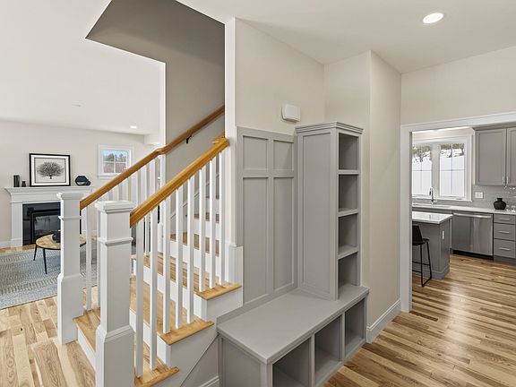 2nd image of 8 Megans Way #95