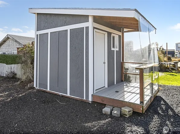 1097 Ocean Shores Boulevard SW, Ocean Shores, WA 98569