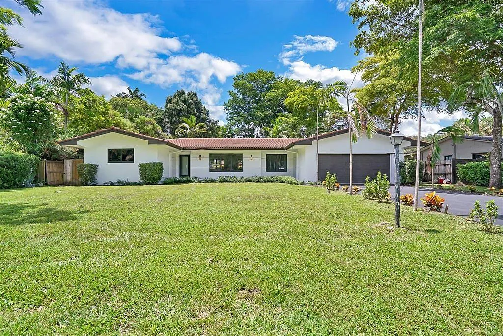 3 bed, 2.0 bath, 1938 sqft, $5,500 — Photo 2