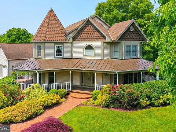 2nd image of 21745 Brink Meadow Ln