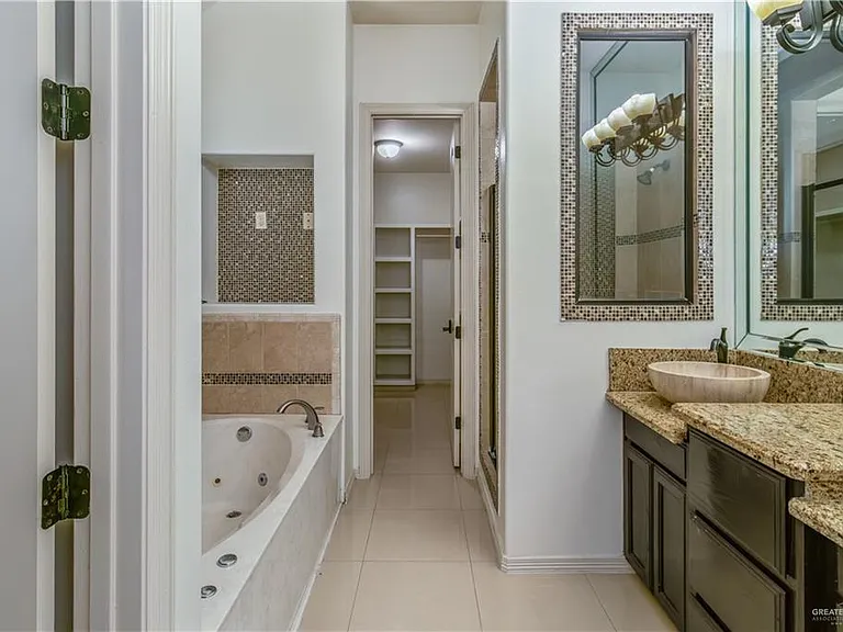 4012 Tyler Ave — Photo 14