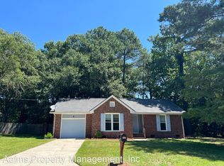 5104 Double Oaks Dr, Fayetteville, NC 28306