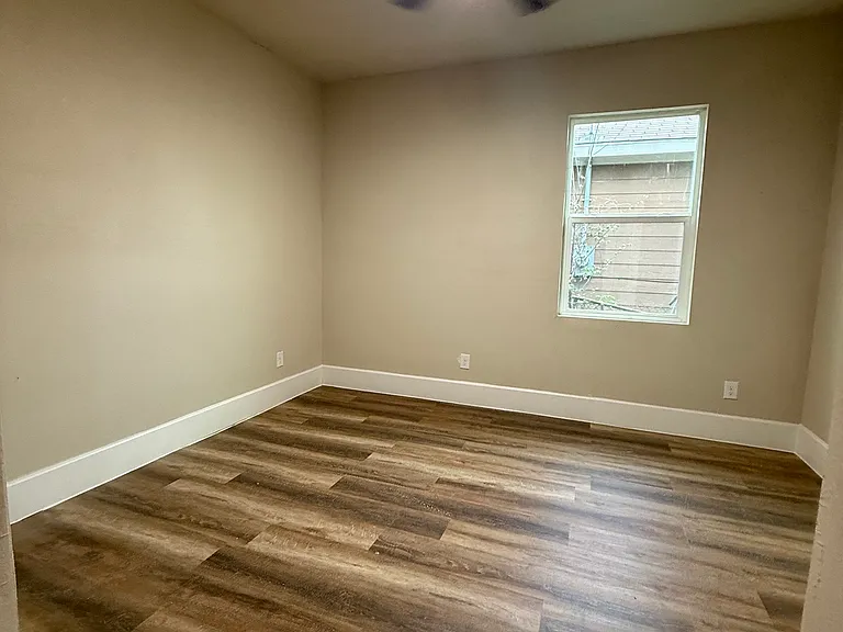 5211 S Malcolm X Blvd — Photo 5
