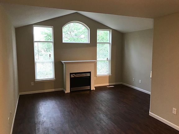 2nd image of 17731 SW Heatherwood Ln