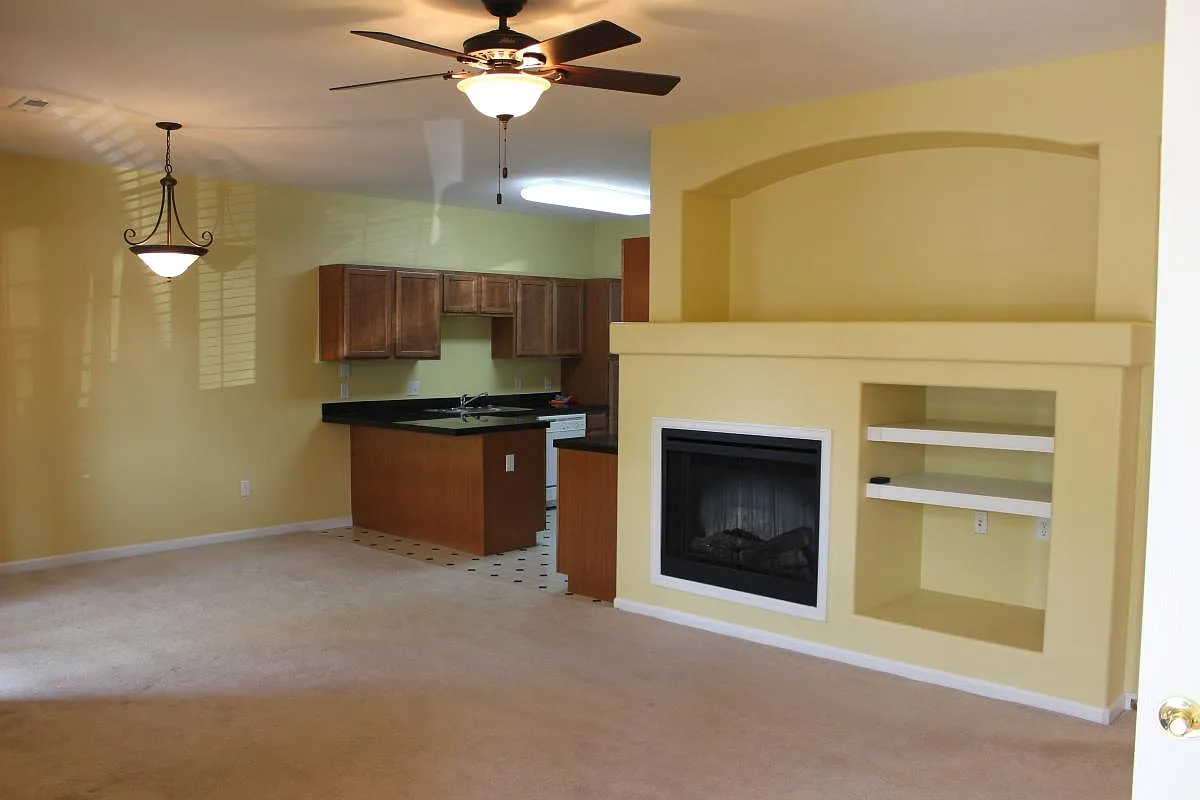 2 bed, 1082 sqft, $1,850 — Photo 3