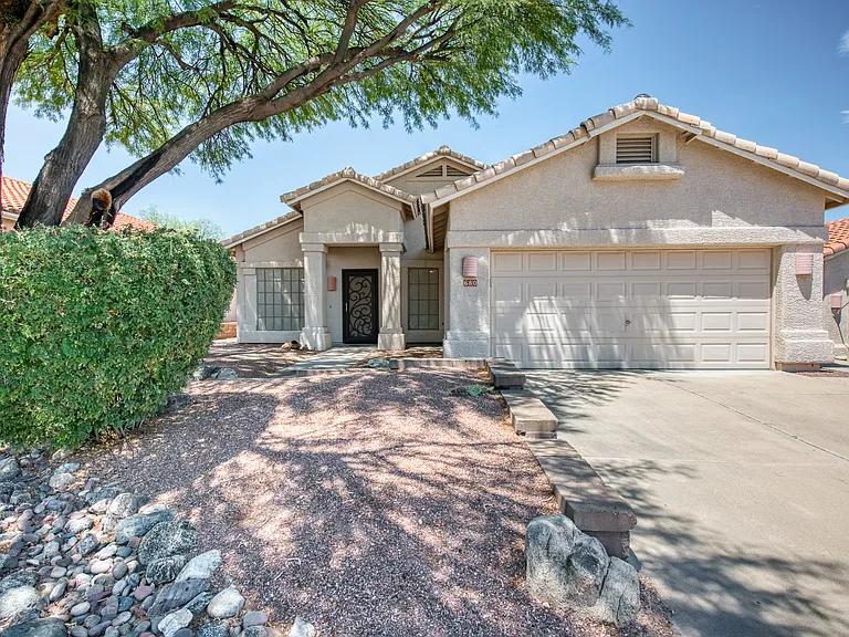 680 S Lucinda Dr — Photo 26