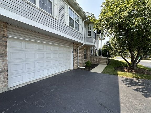 3rd image of 13902 S Cambridge Cir #13902