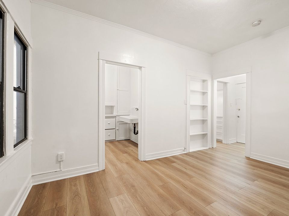 1st image of 4673 Hollywood Blvd APT 116