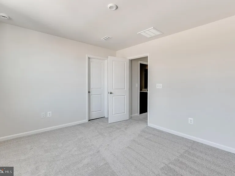 7301 Statesman Blvd — Photo 18