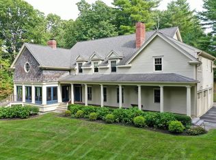 72 Centre St, Dover, MA 02030