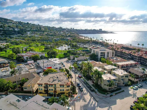 8121 Camino Del Sol Unit 101, La Jolla, CA 92037