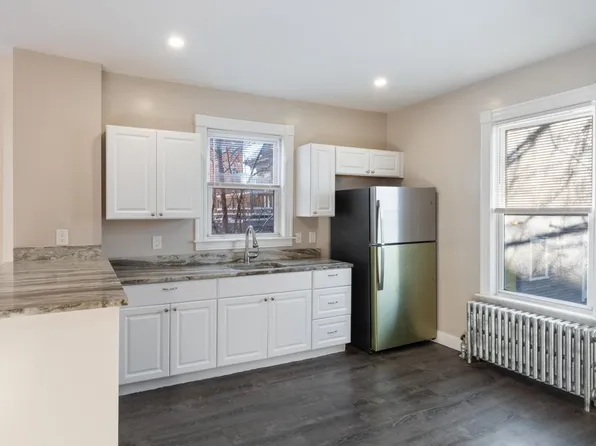 32 Robinson St #1, Dorchester, MA 02122