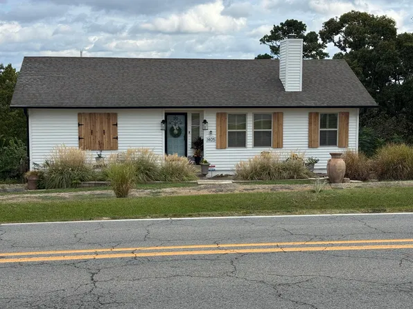 1405 Skyline Dr, Russellville, AR 72802