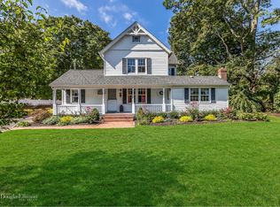 238 McConnell Ave, Bayport, NY 11705
