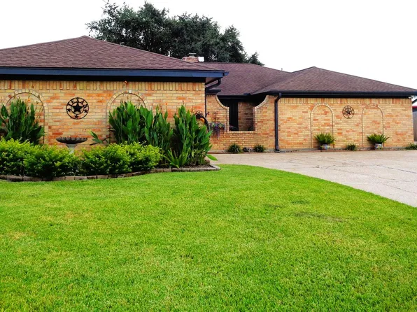 2502 20th St N, Texas City, TX 77590