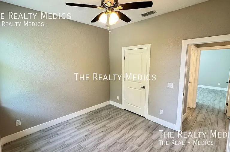 239 Hibiscus Ln — Photo 19