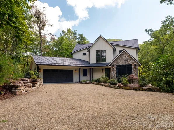 158 Bucks Xing, Brevard, NC 28712
